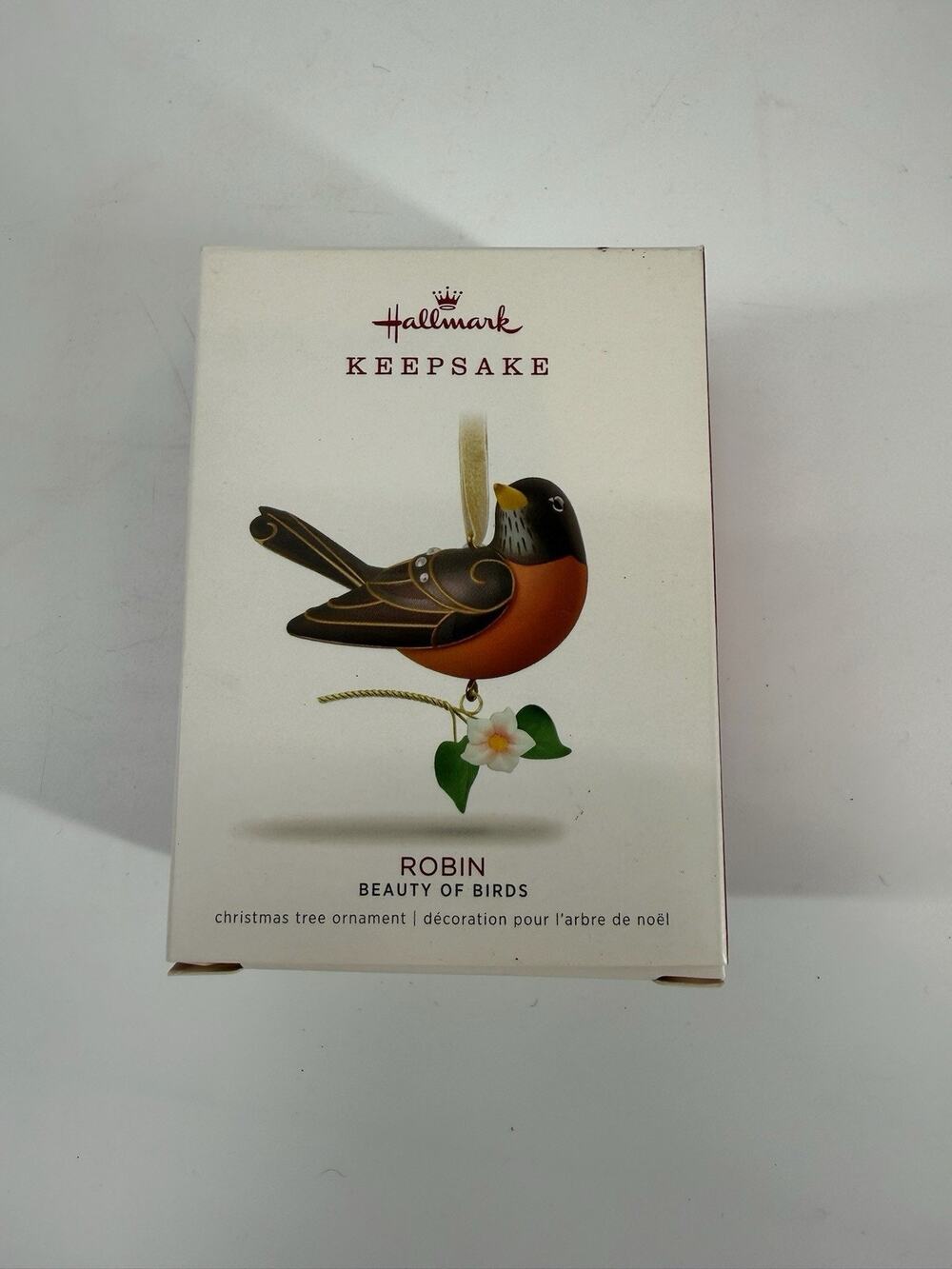 Hallmark 2018 Beauty of Birds ROBIN Keepsake Ornament Christmas 14th in Series
